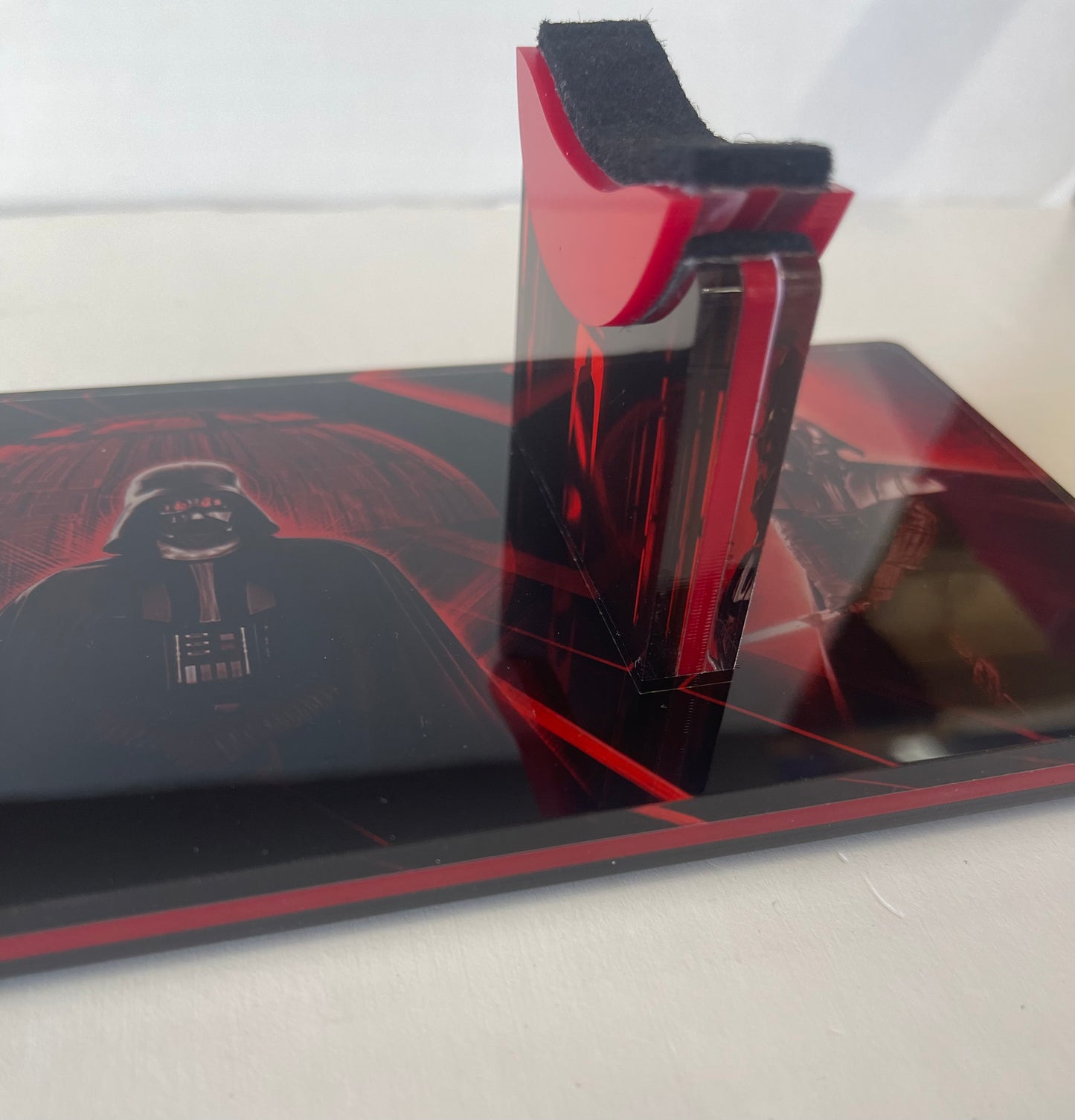 STAR WARS IMAGE LIGHTSABER STAND - DARTH VADER